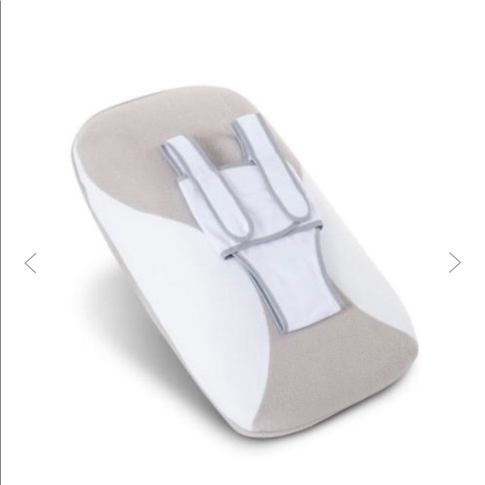 Babocush newborn cushion